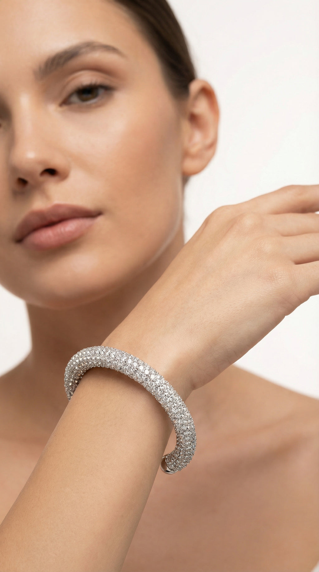 Pulsera de cristales en plata