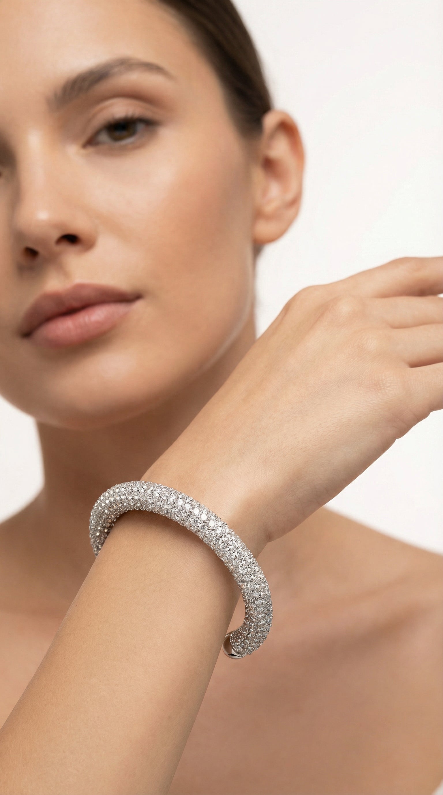 Pulsera de cristales en plata